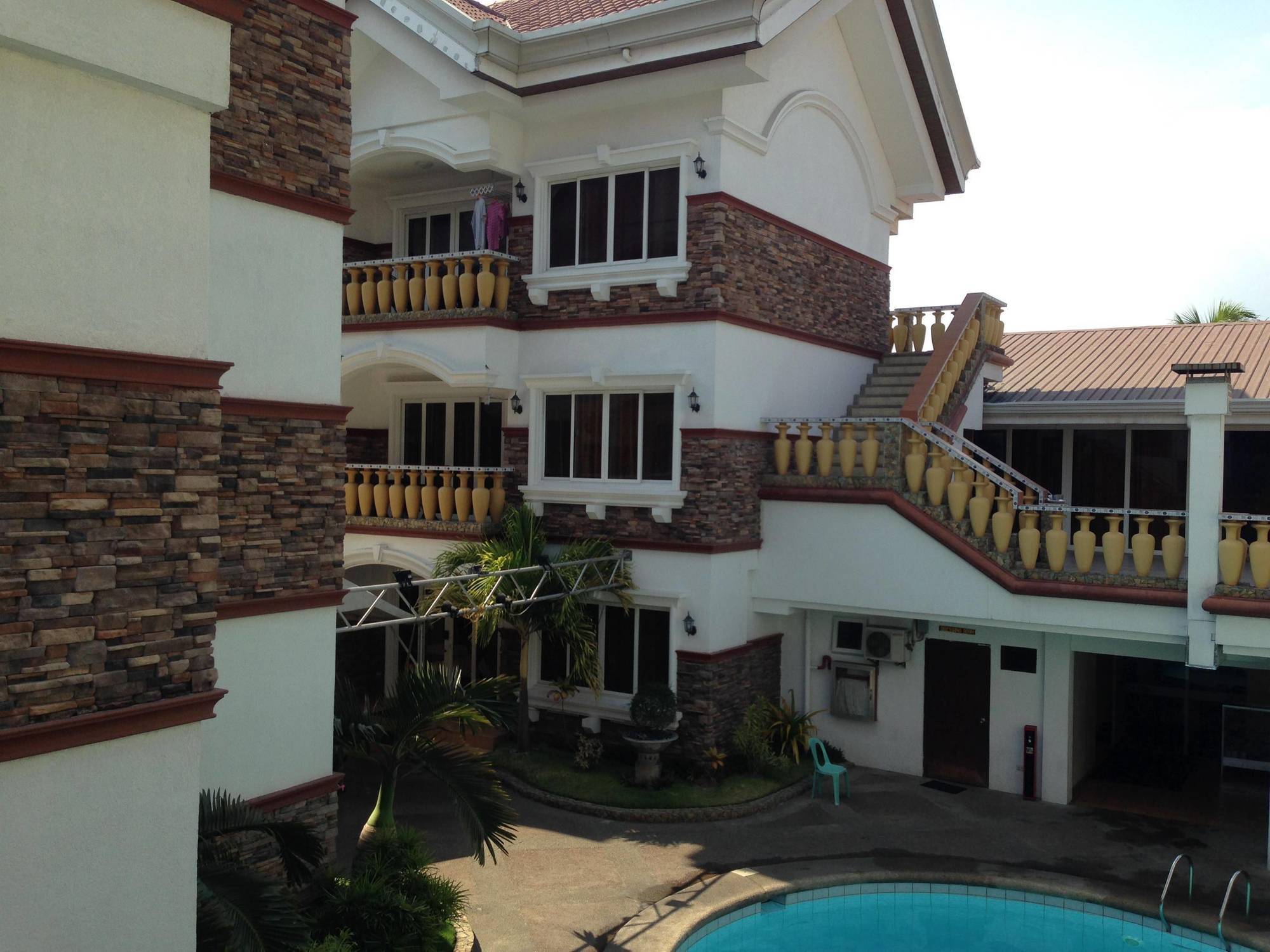 Casablanca Hotel Condominium Resort Subic Bay Exterior photo